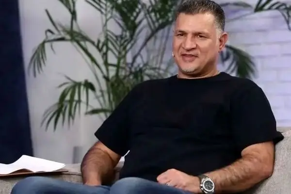 نوستالژی ؛ علی دایی سبیلو، در اوج جوانی روی جلد یک نشریه (عکس)