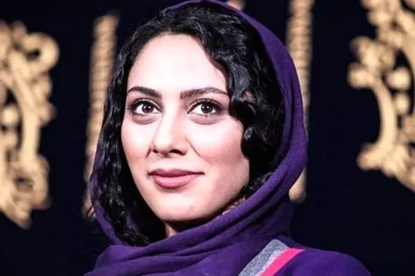قمه‌کشی وحشتناک مونا فرجاد؛ خفت‌گیری هولناک بازیگر معروف!