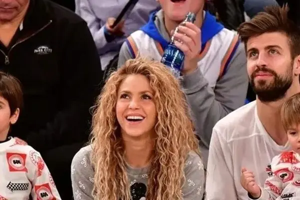 پیکه میخواست پسرانش فوتبالیست شوند، خواننده شدند! (عکس)