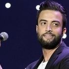 تیپ و عینک بنیامین بهادری وایرال شد (عکس)