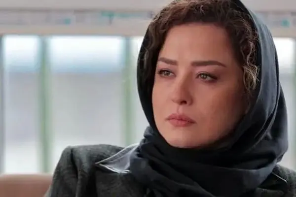 چیدمان خاص مهراوه شریفی‌نیا در بالکن یخ‌زده‌اش؛ هنر به تصویر کشید