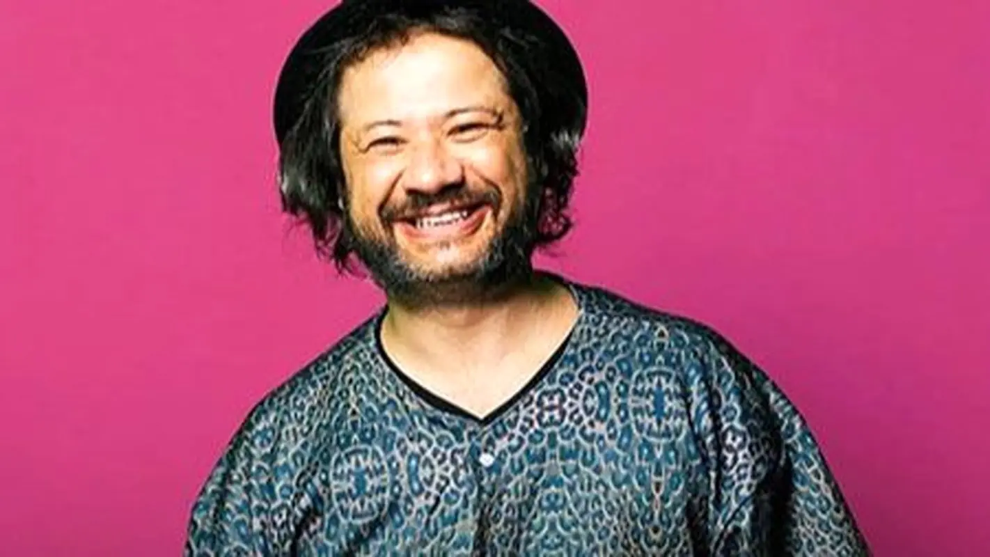 عکس های باورنکردنی از کودکی علی صادقی کمدین سرشناس ایرانی