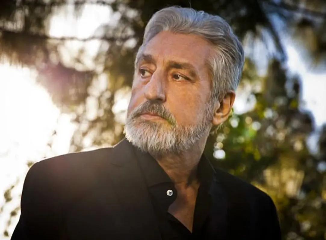 عکس عاشقانه ابی و همسرش در مهمانی / استایل مجلسی شیک همسر ابی + عکس