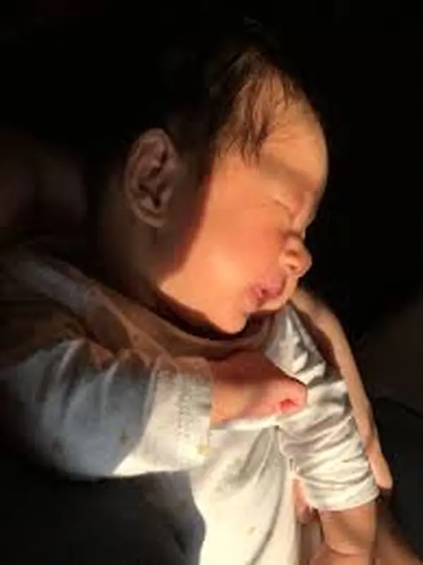 فقط آن‌ها که یک نی‌نی در خانه دارند، این لحظه بی‌نظیر را می‌فهمند