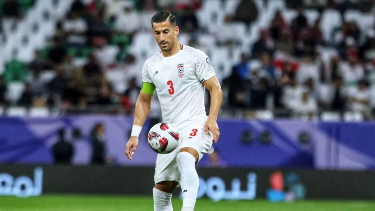 تصویری از دختر دلبر و زیبای احسان حاج صفی / نام این دختر موطلایی چیست؟