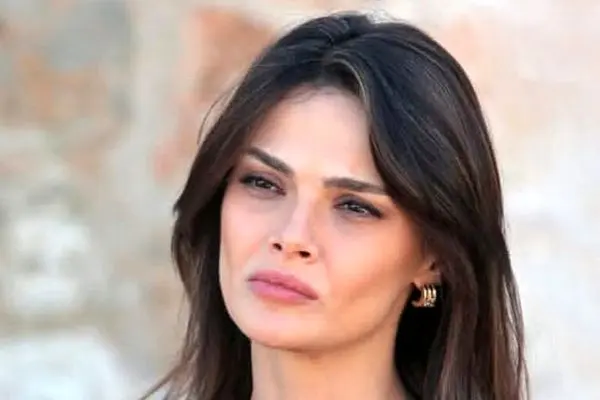 بازیگر سریال محبوبتان را با لباس هندی ببینید! (تصاویر)