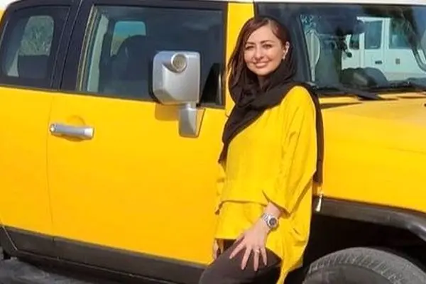 ماشین میلیاردی و زرد لوکس دبی؛ نفیسه روشن انگشتبهدهان ماند!