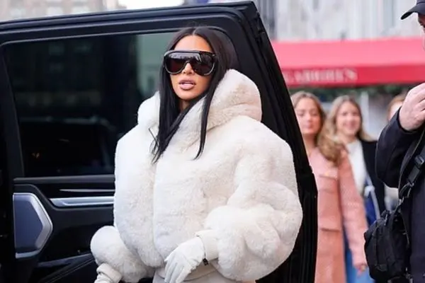 کارداشیان مطابق ترند سال تیپ زد (عکس)