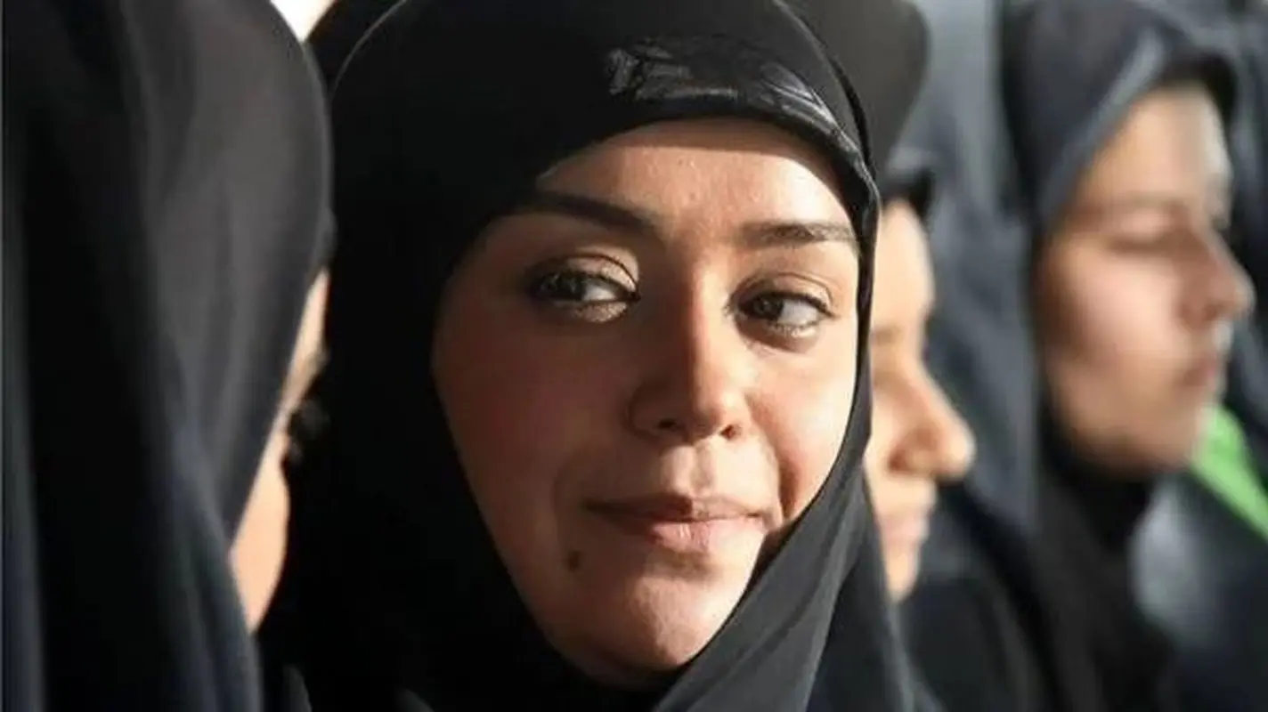 پشت‌پرده شوکه‌کننده زندگی عاشقانه خانم بازیگر ایرانی با 3 شوهر در 18 سالگی!