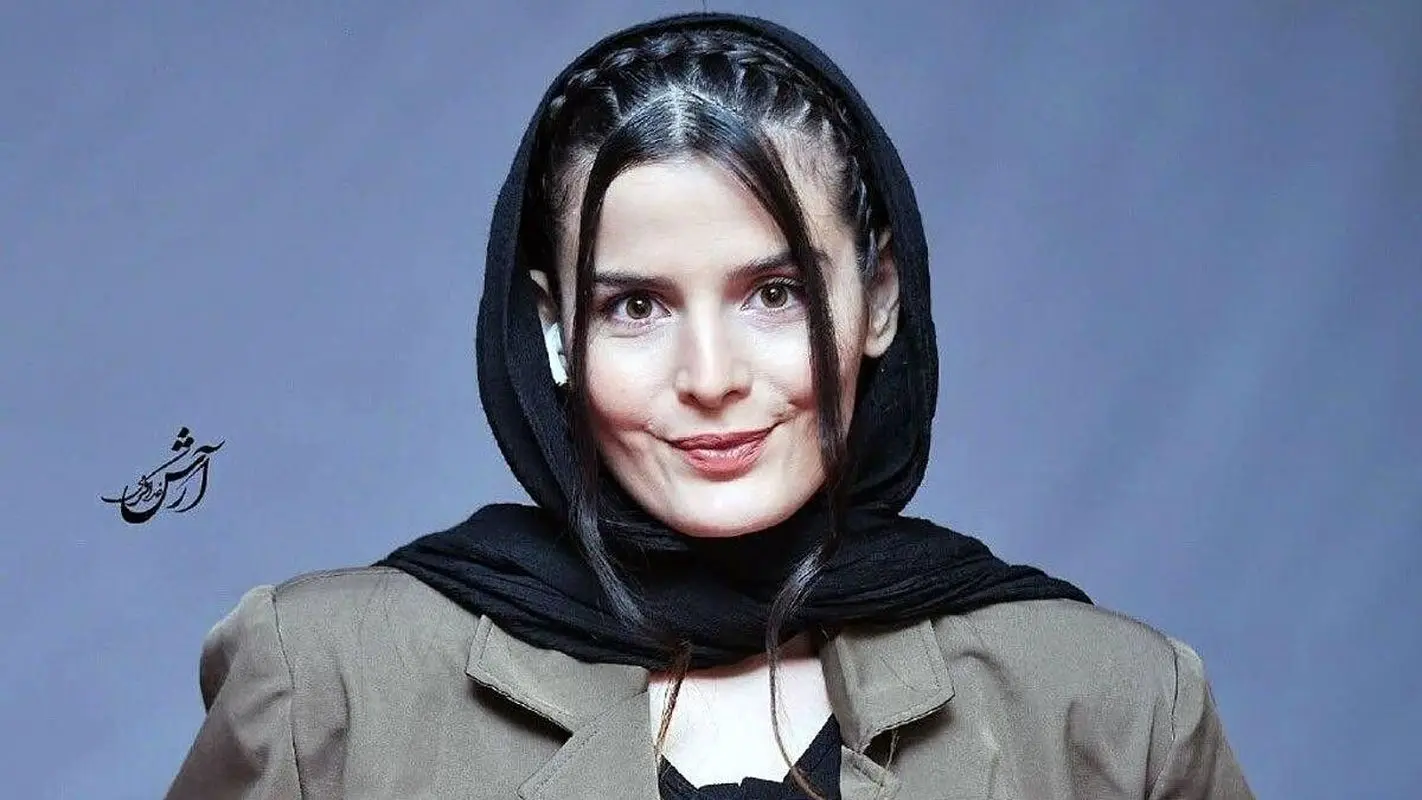 تیپ غزاله اکرمی از سوجان تا لباس های زیبایش در شب یلدا / روز به روز جذاب !