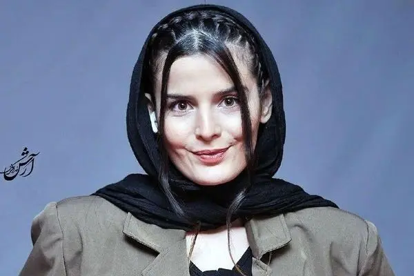 تیپ غزاله اکرمی از سوجان تا لباس های زیبایش در شب یلدا / روز به روز جذاب !