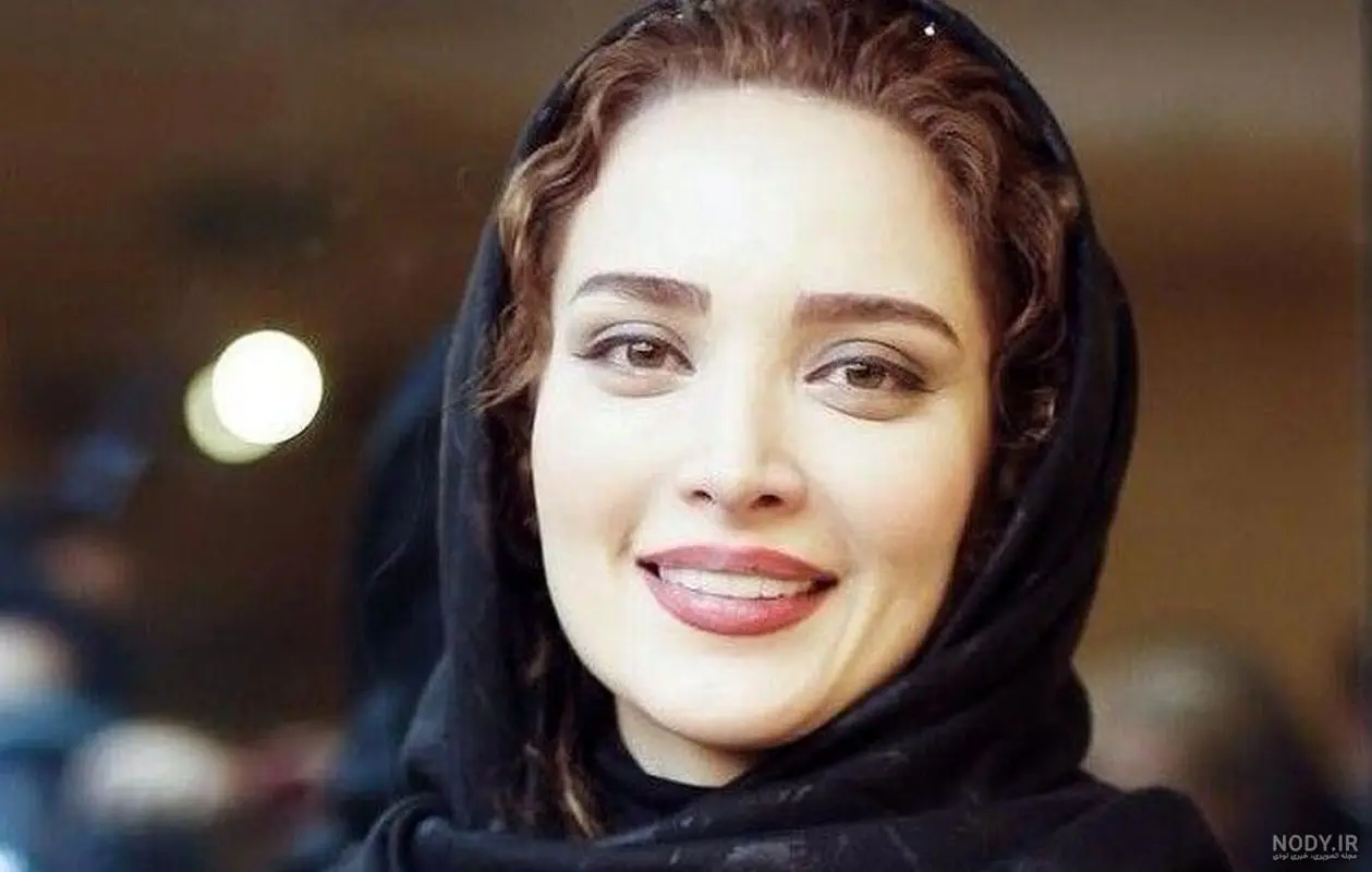 عکس زیرخاکی از بدل هوتن شکیبا و بهنوش طباطبایی در کافه