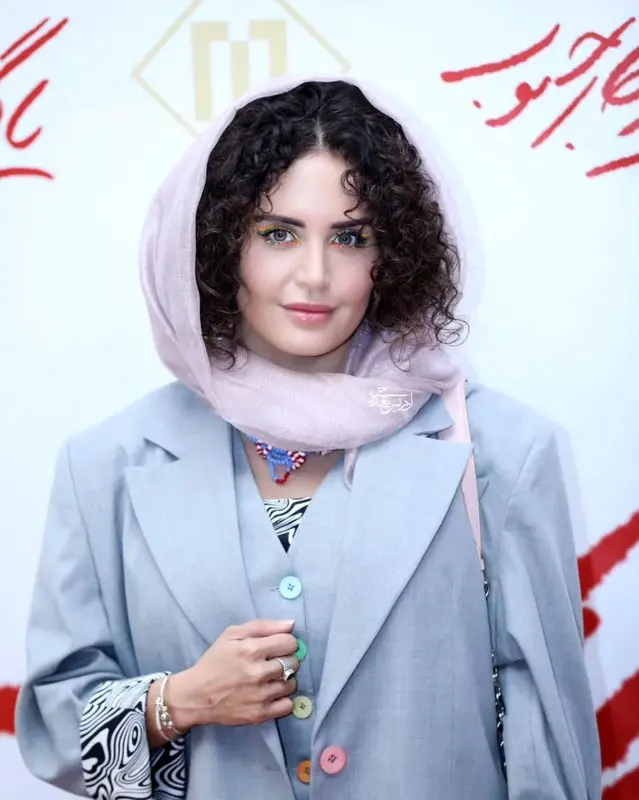 ایده میکاپ رنگینکمانی از الناز شاکردوست