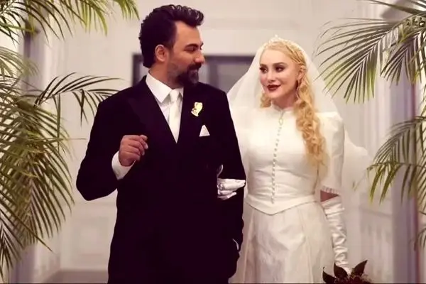 ویدئو کامل عقد آریایی آرام جعفری و بابک انصاری با حضور مرجانه گلچین