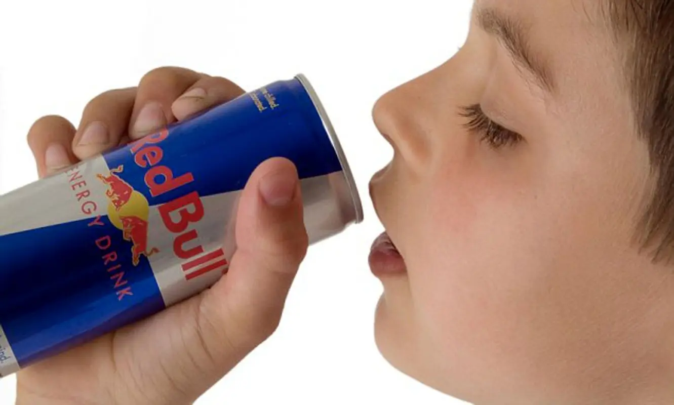 مراقب باشید؛ نوشیدنی‌های انرژی‌زا افکار خودکشی را افزایش می دهند