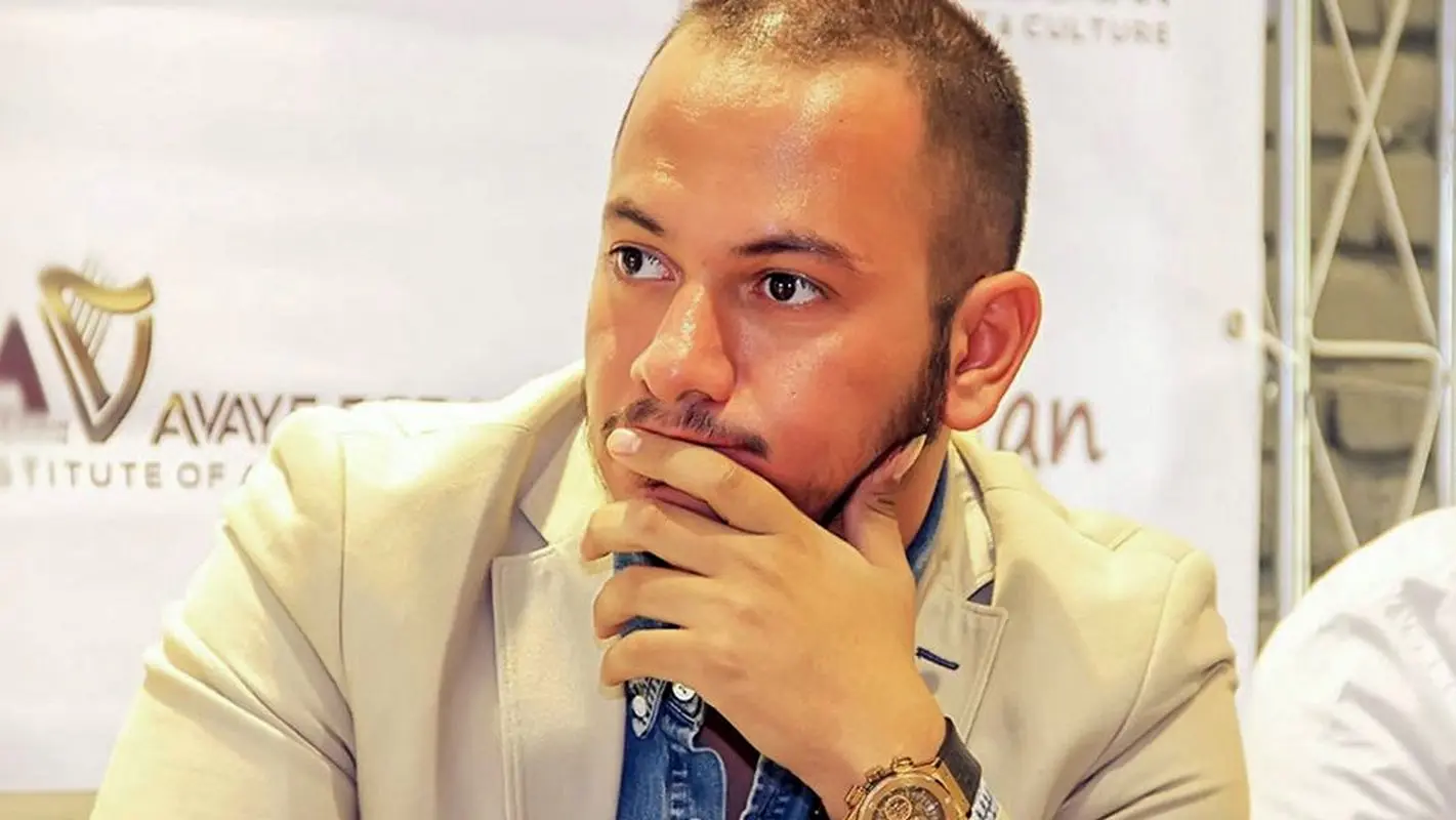 رونمایی اشوان از ساعت ۶ میلیاردی اش در پامپ / قیاسی کُپ کرد ! 