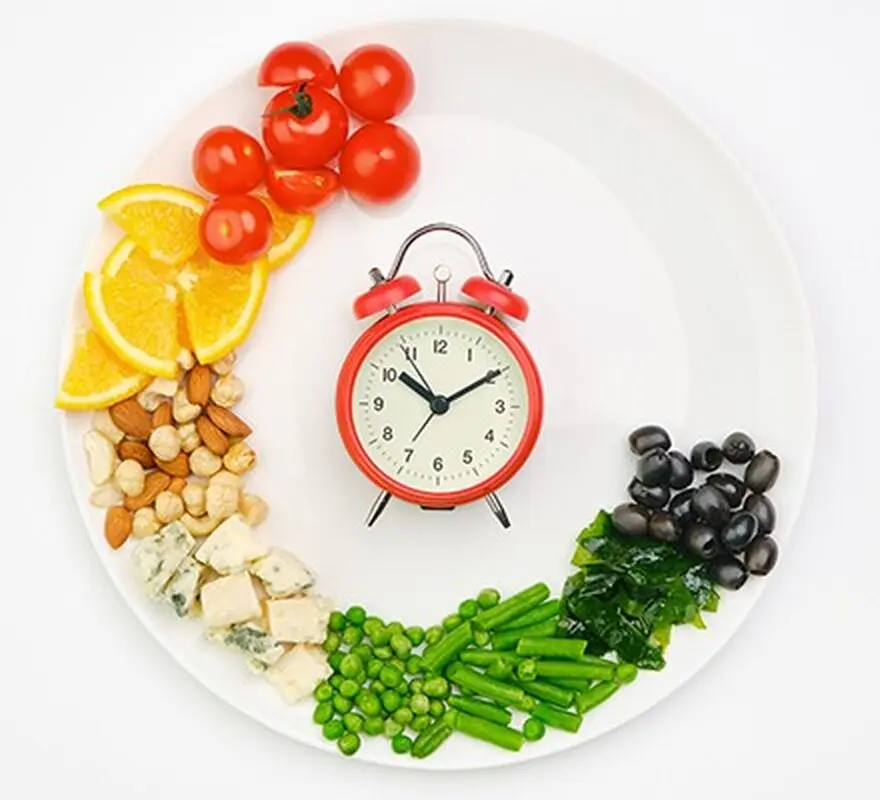 رژیم فستینگ چیست؟/ چرا در طول روز در حال خوردن هستیم؟!