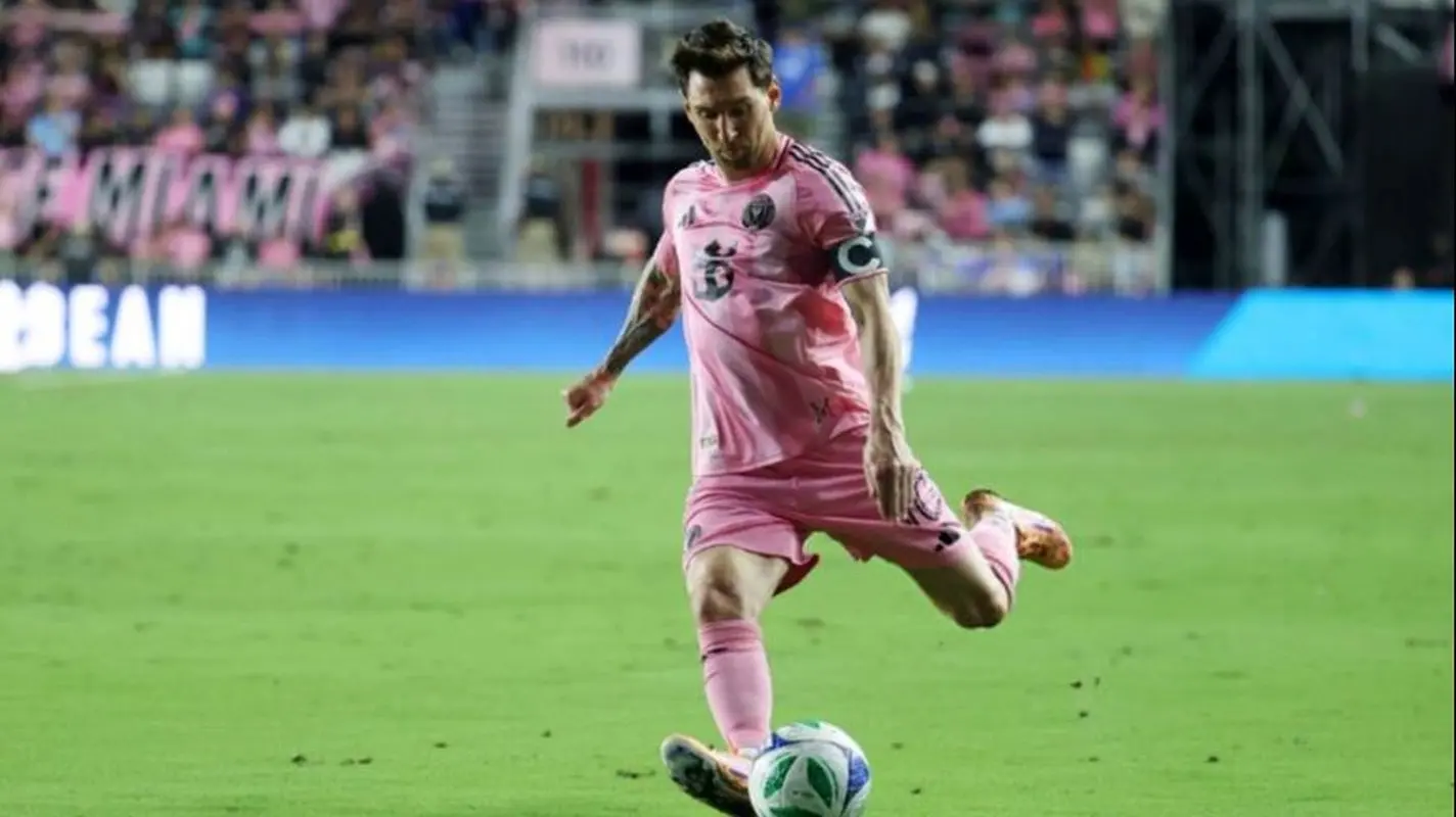 جنجال های بی پایان بادیگاردهای مسی (عکس)