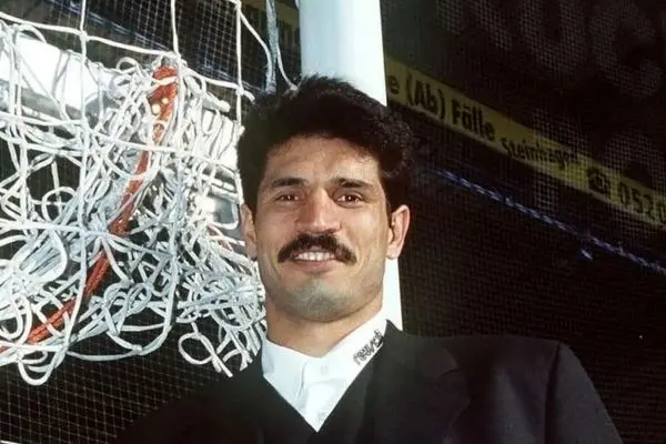 علی دایی چند میلیون فالوئر دارد؟ / همسرش ادمین پیجش است