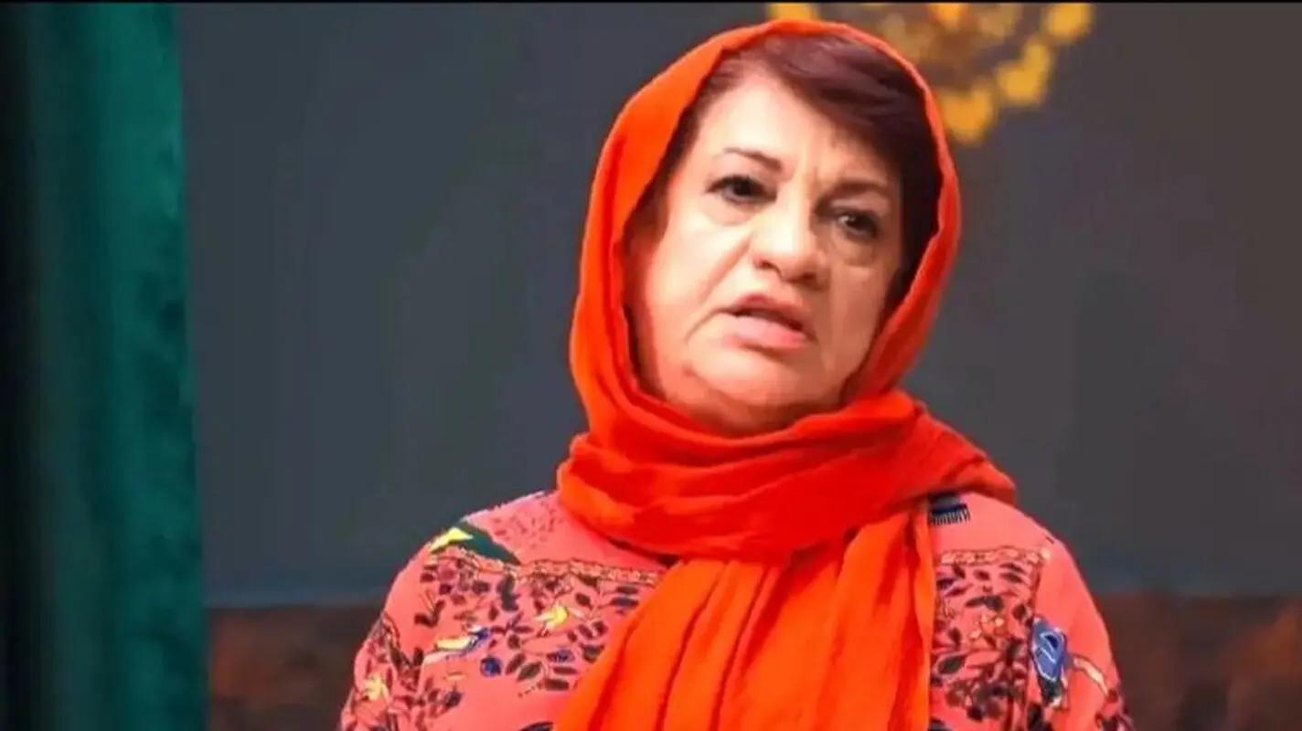 تصویر نادر از دوران کودکی ناهید مسلمی / از بچگی هم بانمک بود !