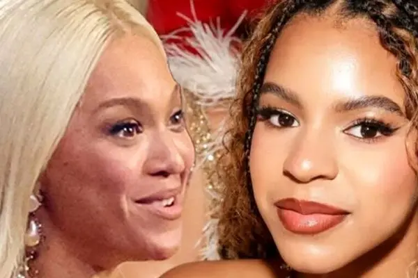 بیانسه و دخترش، سیبی که از وسط نصف کرده اند (عکس)