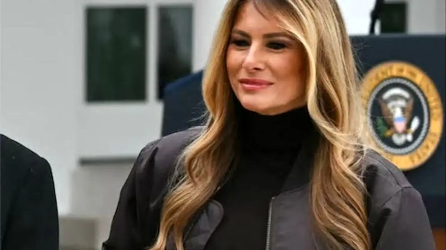 ملانیا ترامپ دست از خوش پوشی برنمی دارد (عکس)