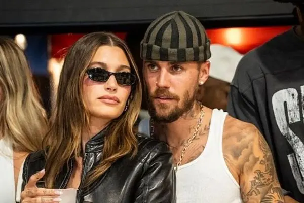 استایل خیابانی یک زوج جنجالی ؛ هیلی بیبر و جاستین بیبر باز هم راحت پوشیدند (عکس)