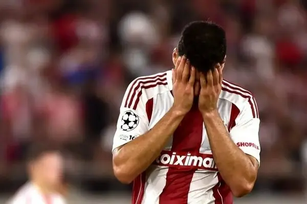 قیچی برگردان عجیب و غریب مهدی طارمی خبرساز شد / نشد که بشه! (عکس)