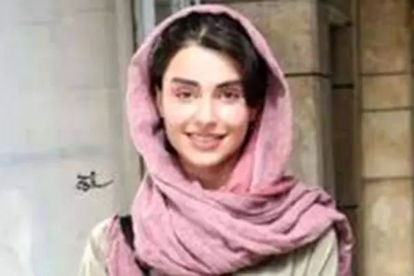 راز حضور آفرین ثروتیان سریال آنام در رُم؛ سال 95 چه اتفاقی افتاد؟