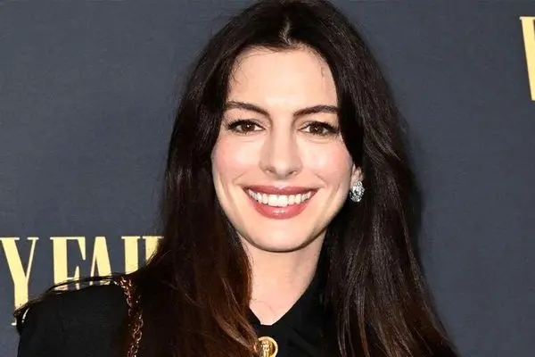 راز زیبایی محسورکننده آن هاثاوی چیست؟