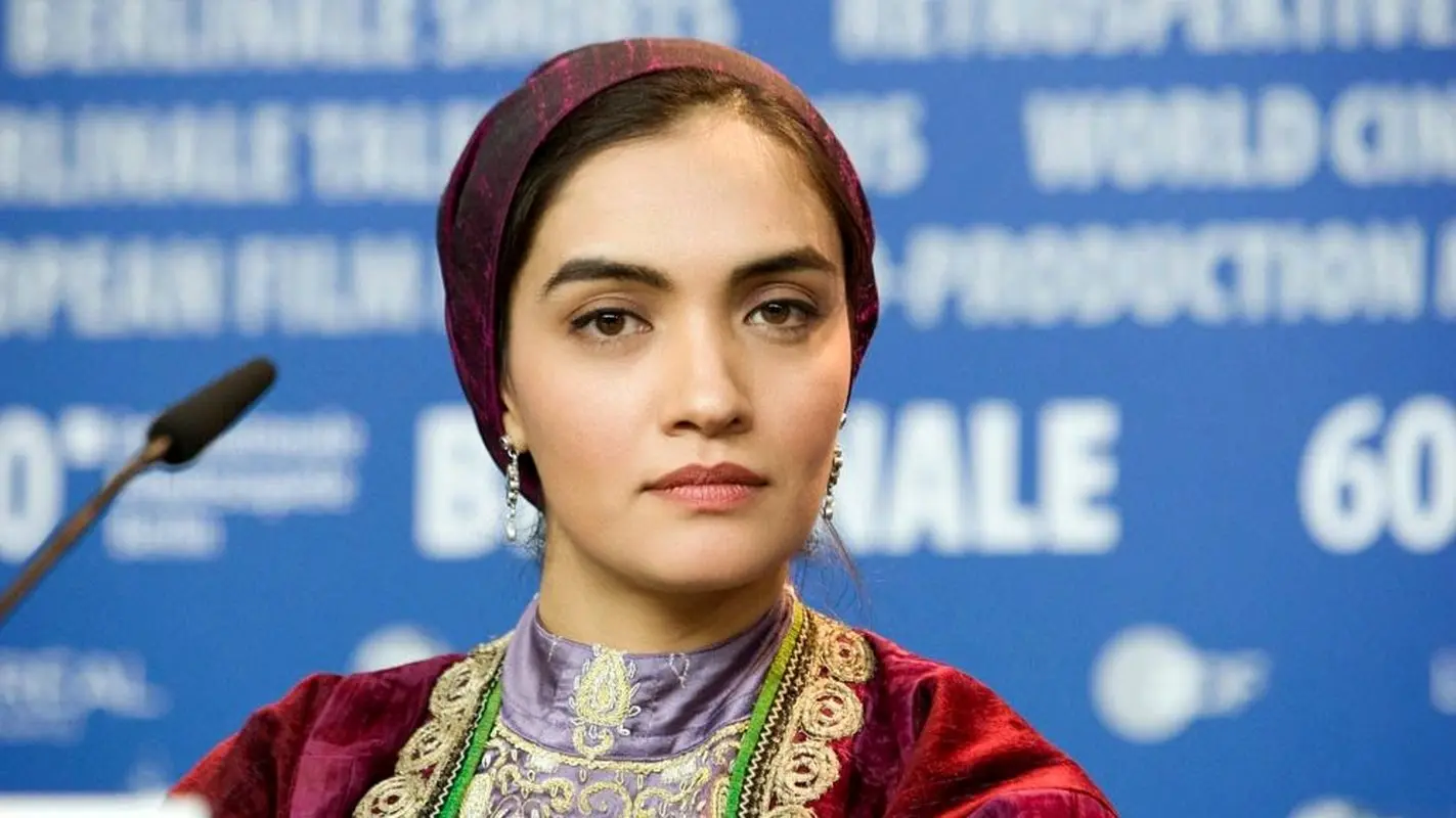 ناگفته های زندگی خصوصی میترا حجار / از ازدواج با مرد سرشناس تا عکس فرزندش !