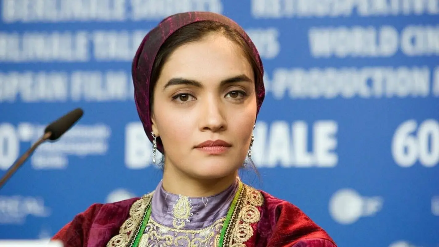 ناگفته های زندگی خصوصی میترا حجار / از ازدواج با مرد سرشناس تا عکس فرزندش !