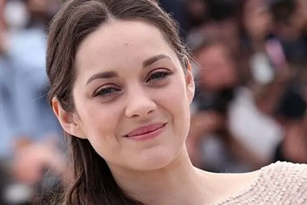 زیباترین عکس ها از نچرال ترین بازیگر سینما / ساده و بدون آرایش ! 