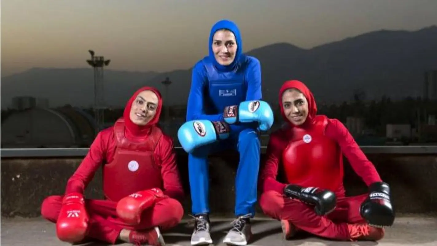 شایعه وحشتناک و باورنکردنی درباره خواهران منصوریان!/ دود از سر همه بلند میشود