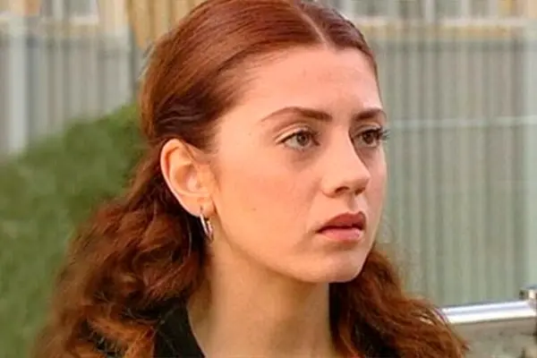 استایل ساده یک ستاره ترک چشم ها را خیره کرد (عکس)