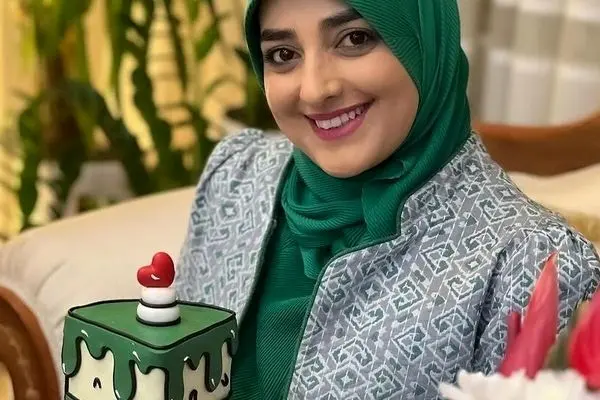 چیدمان شیک و خاص سینی چایی ستاره سادات قطبی برای شوهرش! + عکس 