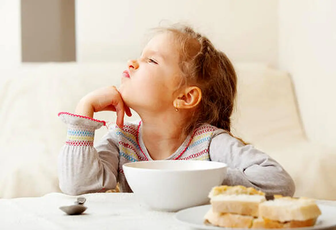 با کودک بهانه گیر خود چه کنیم؟ / نحوه رفتار با کودک بهانه گیر