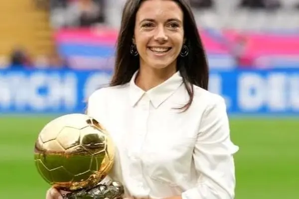 محبوب ترین فوتبالیست زن دنیا کیست؟ (عکس)