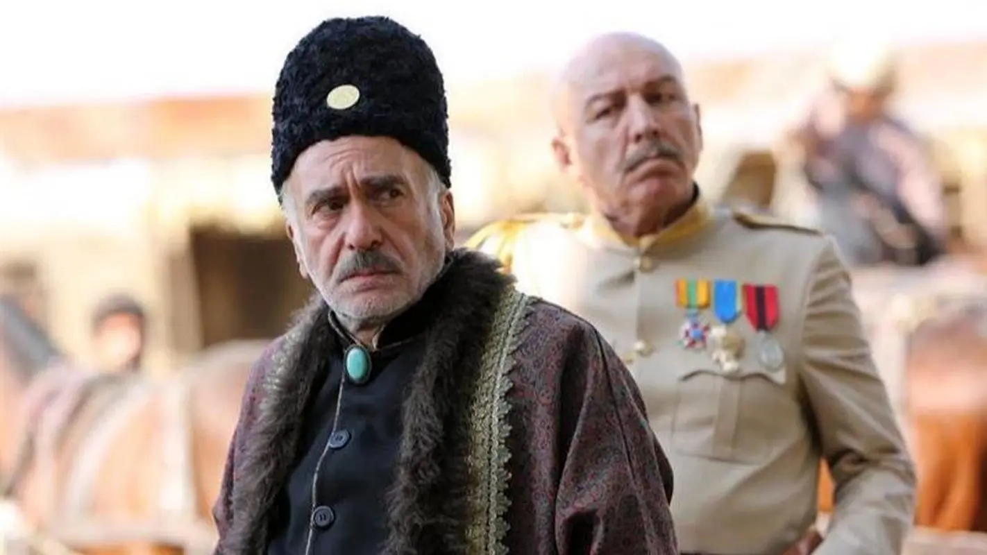 عکسی تکان‌دهنده از چهره شکسته پرویز بزرگی منتشر شد!