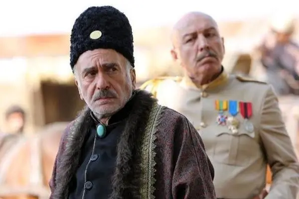 عکسی تکان‌دهنده از چهره شکسته پرویز بزرگی منتشر شد!