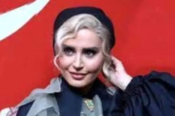 عکس لورفته از النازشاکردوست و برادرش در یک پارتی میلیاردی/ خواهر و برادر در آغوش یکدیگر