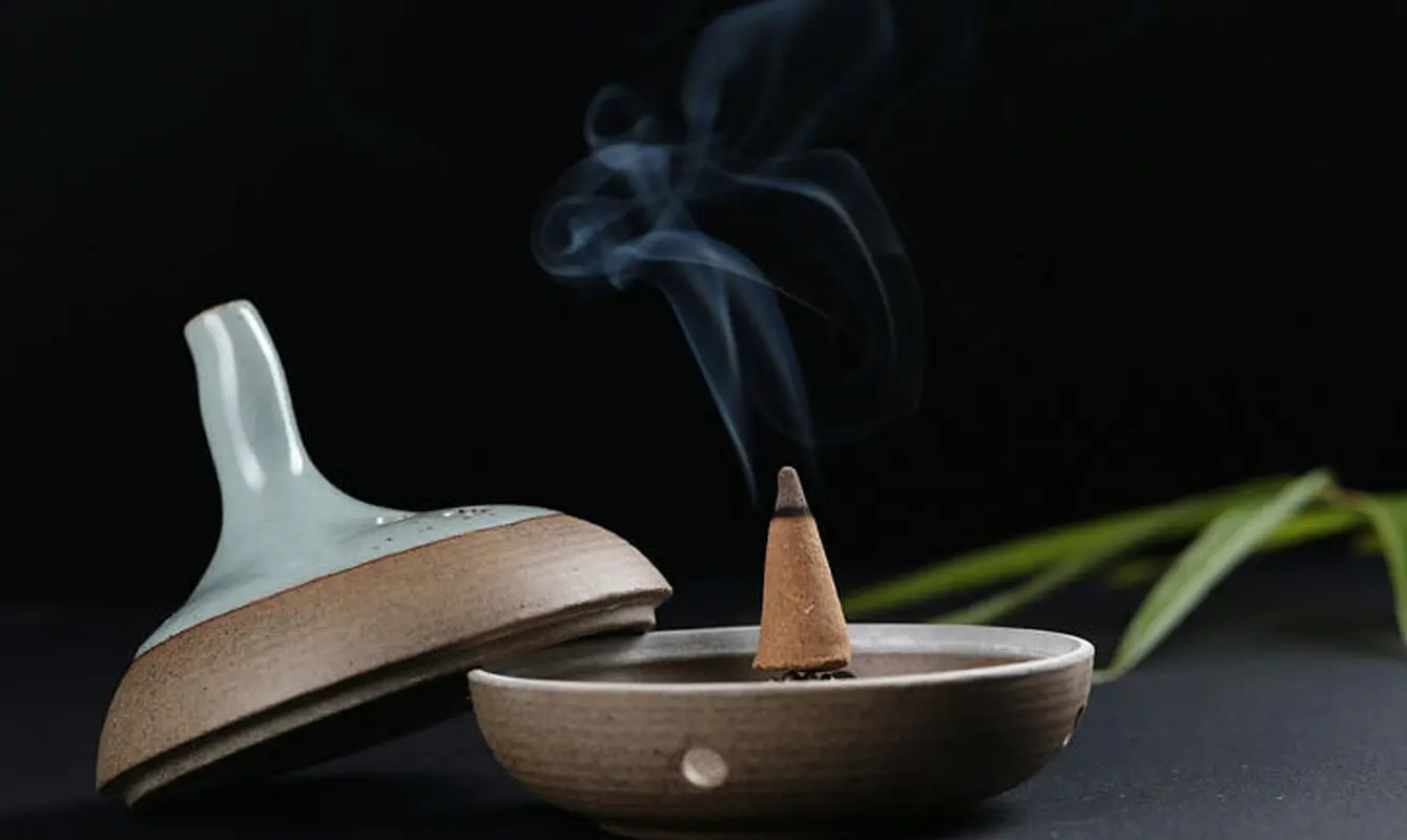 دود عود؛ با ارزشترین رایحه در جهان