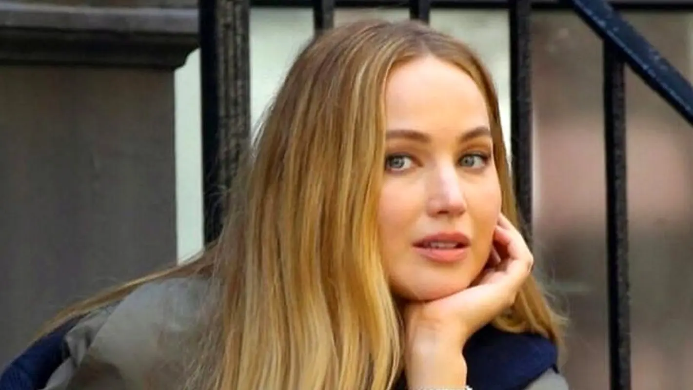 ظاهر زیبای جنیفر لارنس در کریسمس / خودمانی تر از همیشه!