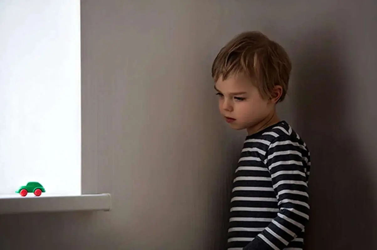 علائم اضطراب در کودکان ۷ تا ۱۲ ساله را بشناسید