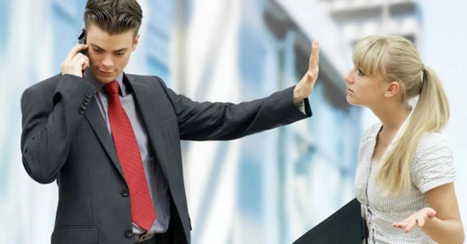 چگونه با افراد گستاخ رفتار کنیم؟ (ویدئو)