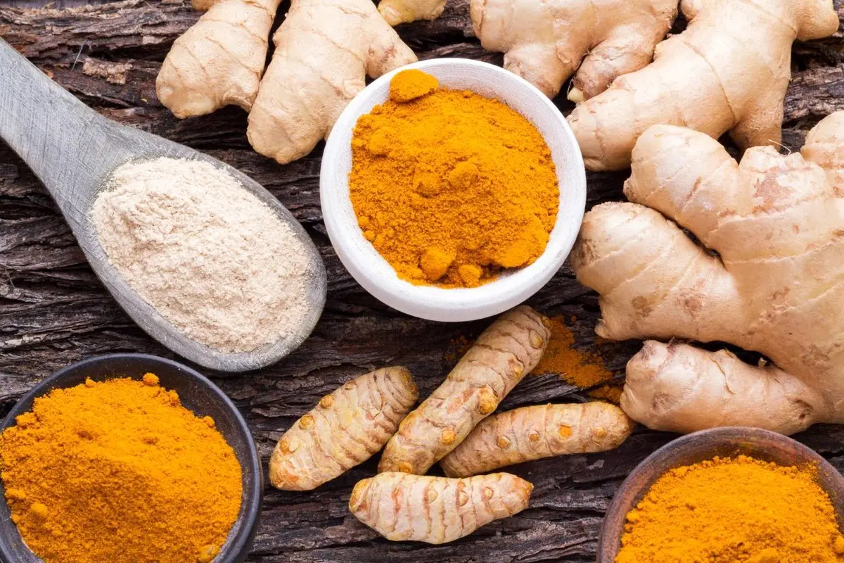 از خواص ترکیب زردچوبه و زنجبیل چه میدانید؟