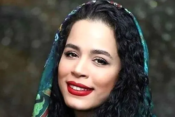 ازدواج دختر زوج مشهور سینمای ایران در 19 سالگی + اولین عکس از همسرش 