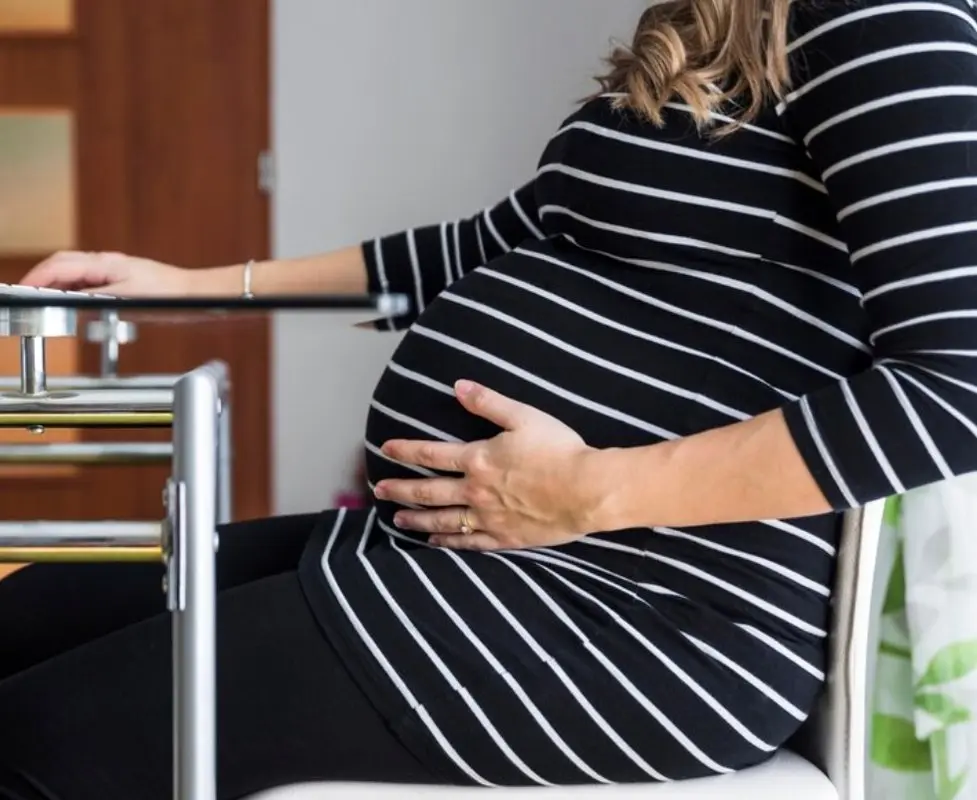 علت فلج صورت در بارداری؛ آیا فلج بل در دوران بارداری درمان دارد؟