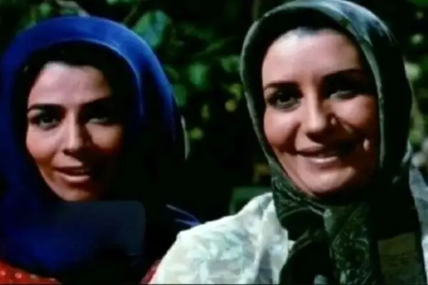 جشن تولد خانم بازیگر دلشکسته بدون زرق و برق!