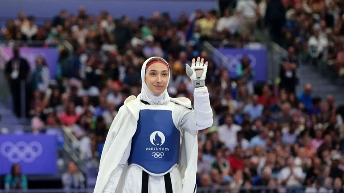 جنجال باورنکردنی مببنا نعمت زاده / این دختر باز چه آتشی سوزاند؟